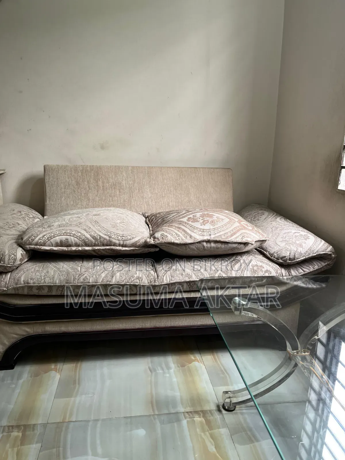 Five-Seater Sofa Set
And Center Glass Coffee Table