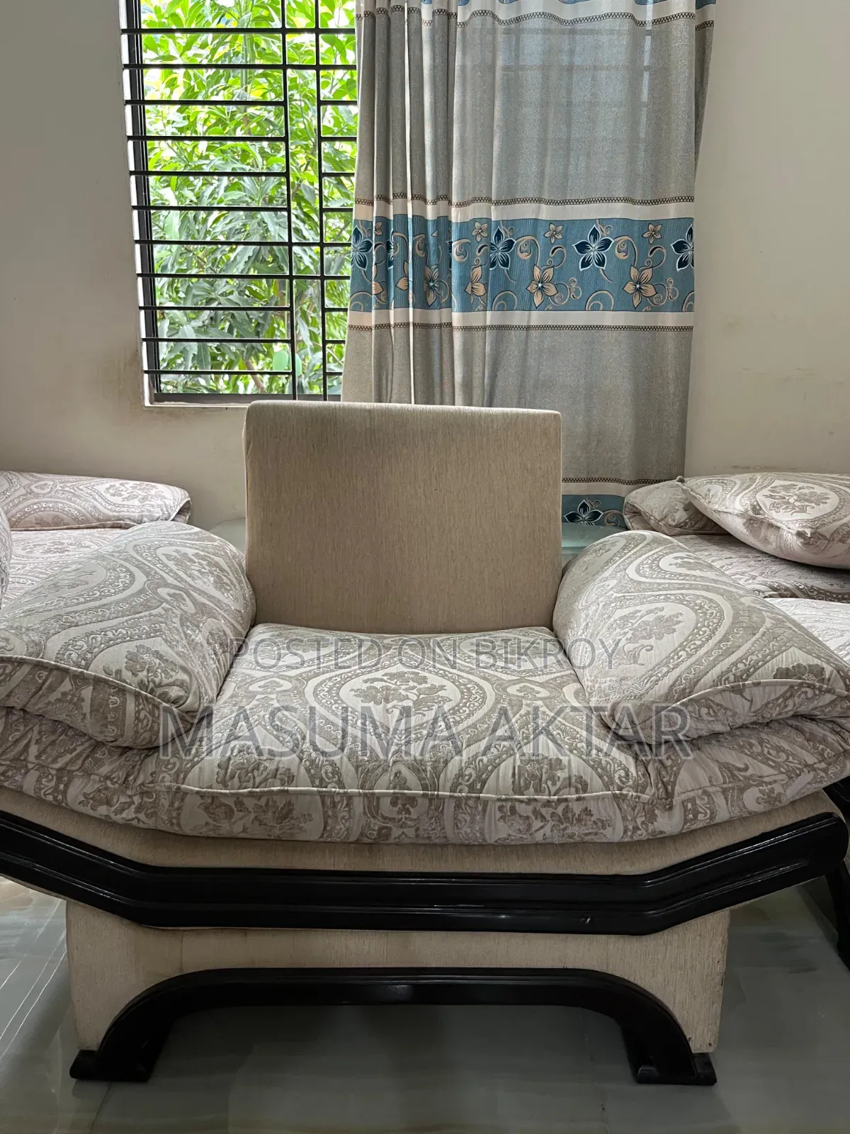 Five-Seater Sofa Set
And Center Glass Coffee Table