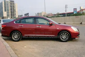 Nissan Bluebird 2008 রেড