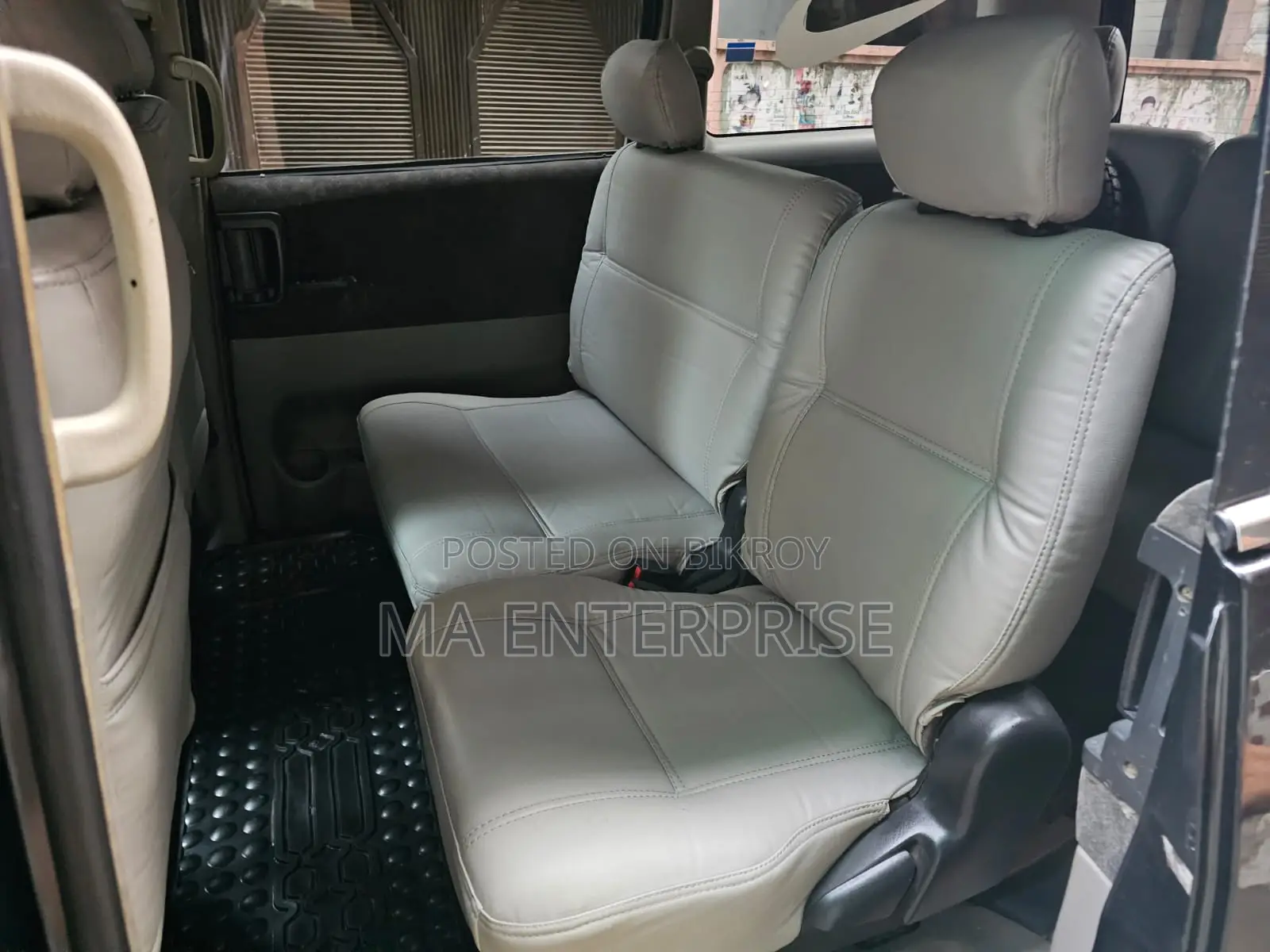 Toyota Noah 2002 Black