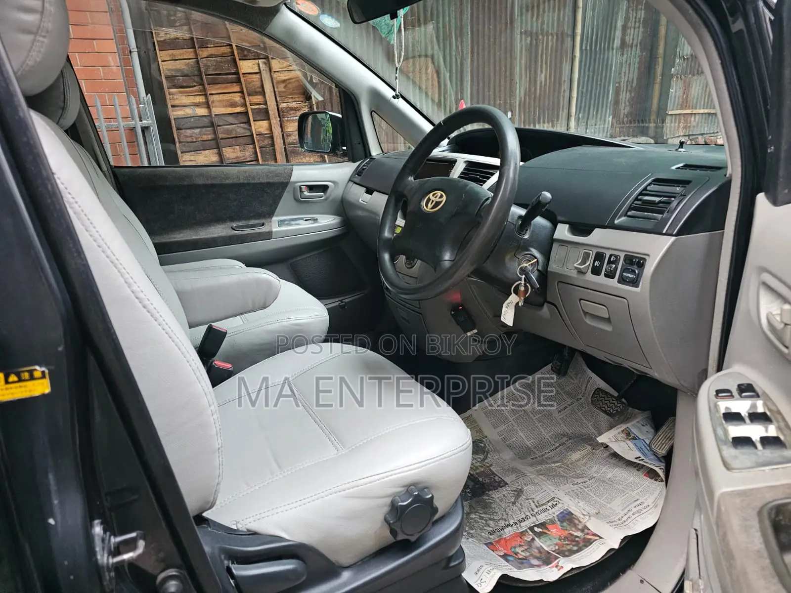 Toyota Noah 2002 Black