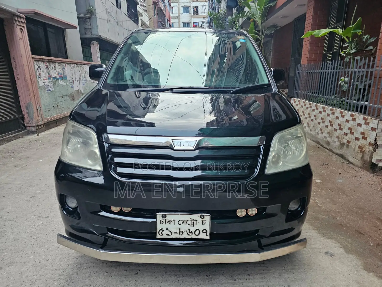 Toyota Noah 2002 Black