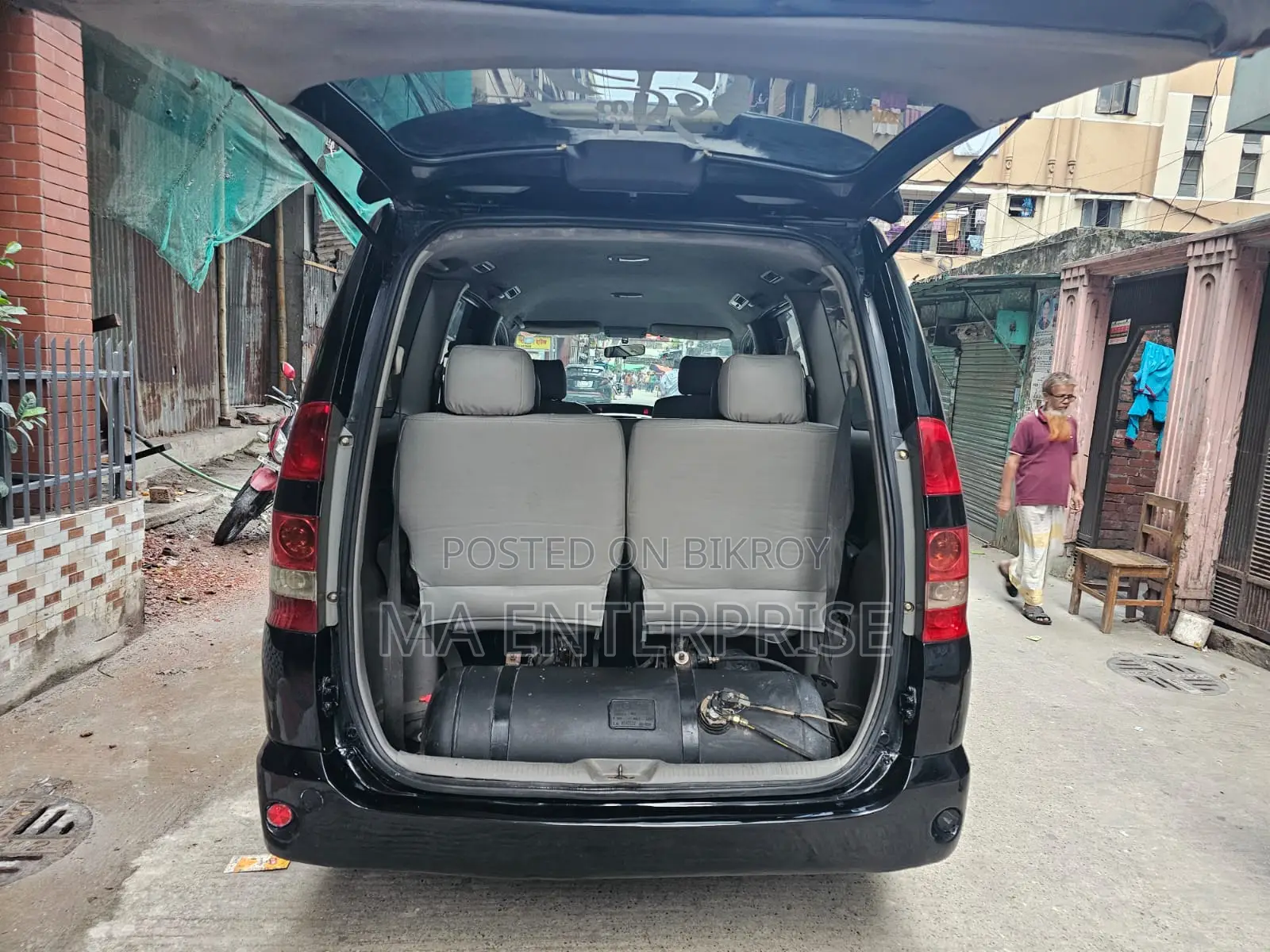 Toyota Noah 2002 Black