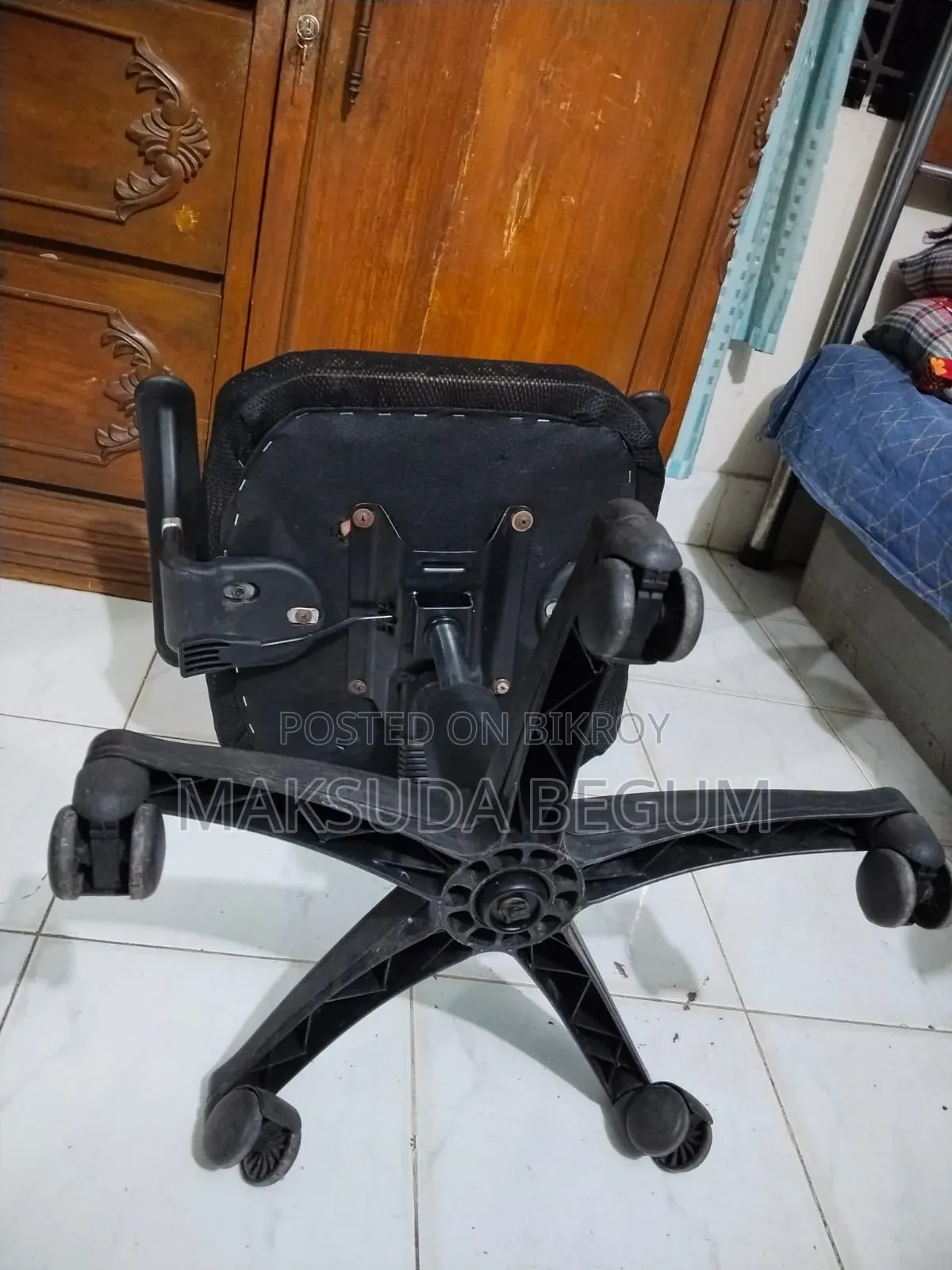 Hydraulic Chair