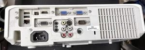 Hitachi Cp-X3030 LCD Projector