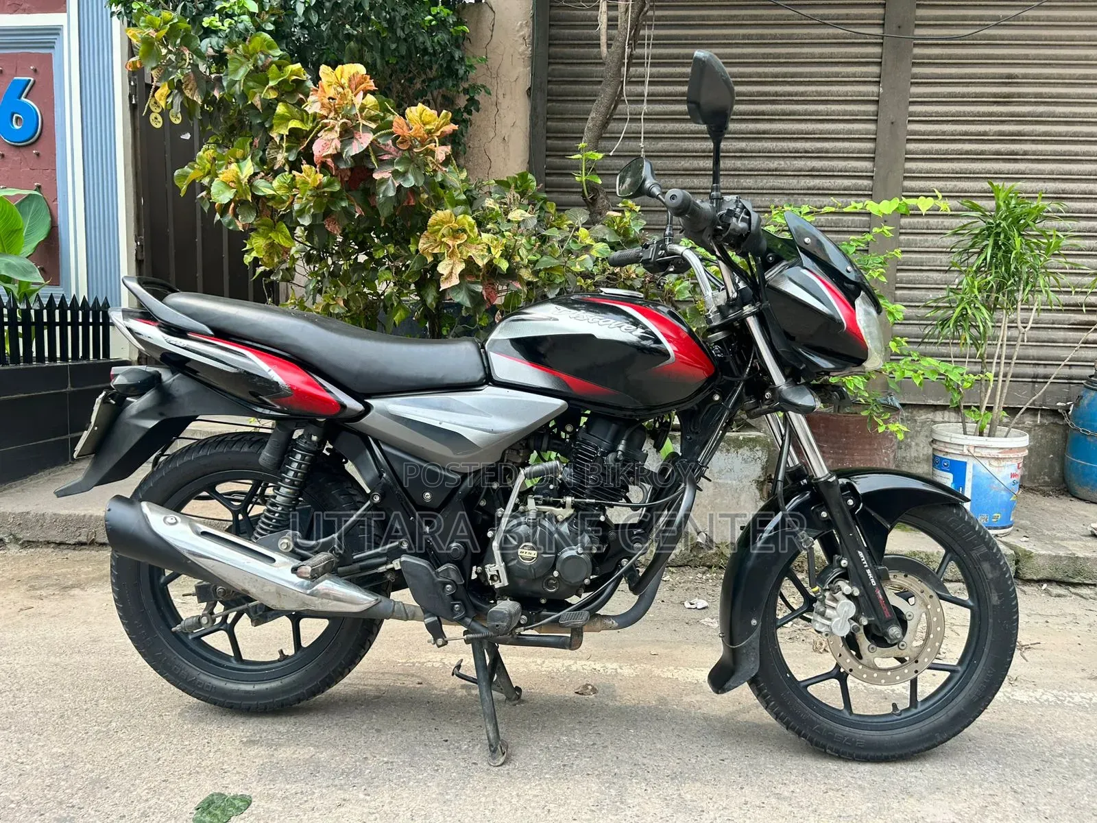 Bajaj Discover 125 2020 Black