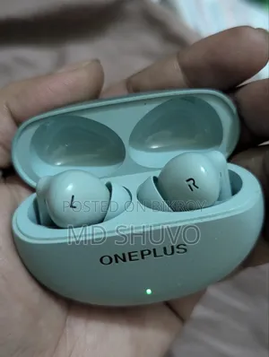 One Plus Buds 3 Pro