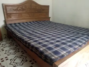 সেগুন কাঠের খাট