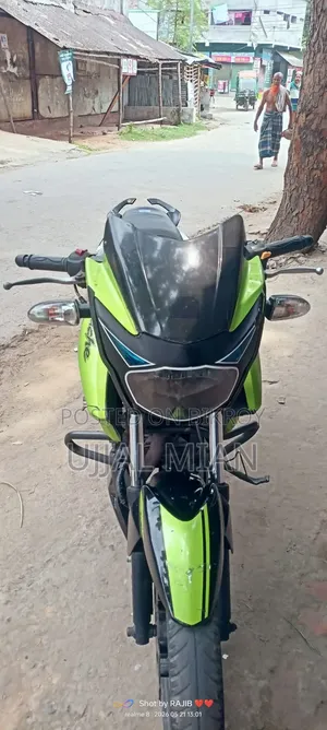 TVS Apache RTR 160 2V 2013 Green
