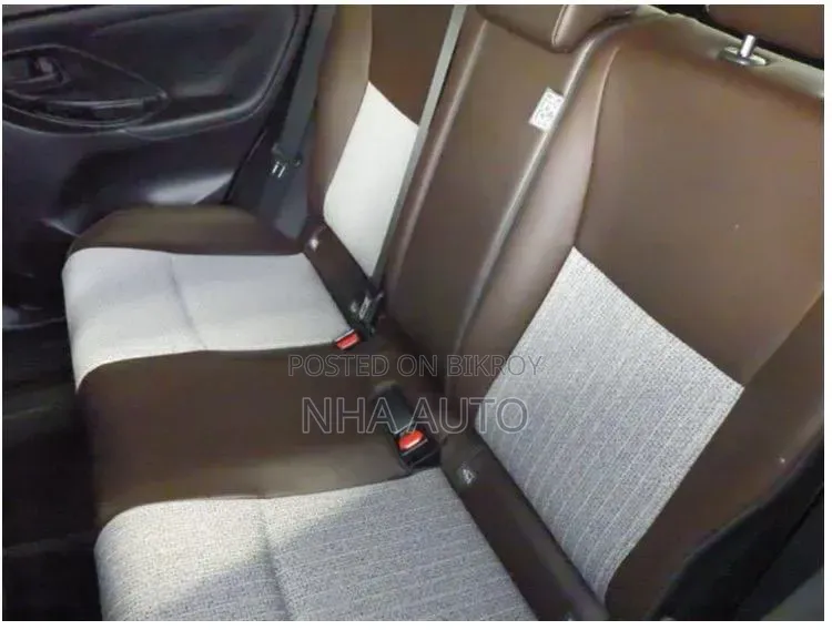 Toyota Yaris Cross 2021 Red