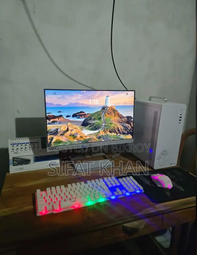 Desktop Computer 8GB AMD Ryzen 7 SSD 256GB