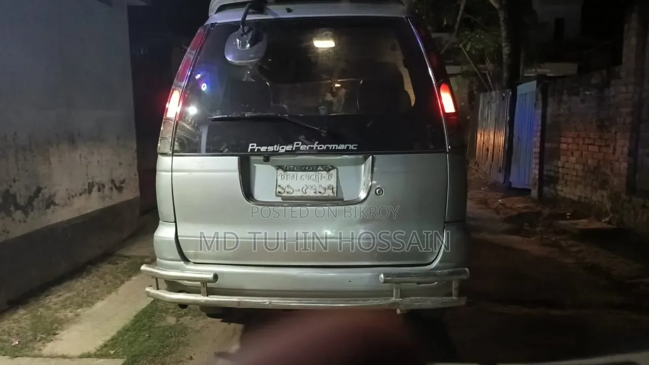 Toyota Noah 2.0 AWD (8 Seater) 2001 Silver