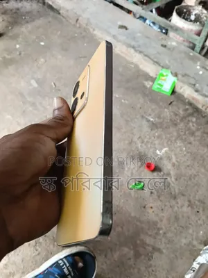 Vivo V25e 128 GB Orange