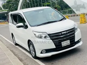 New Toyota Noah 2014 White