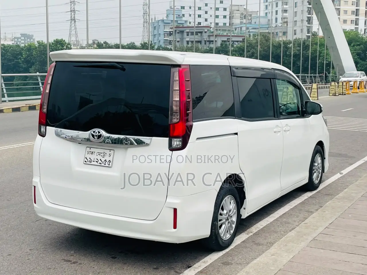New Toyota Noah 2014 White