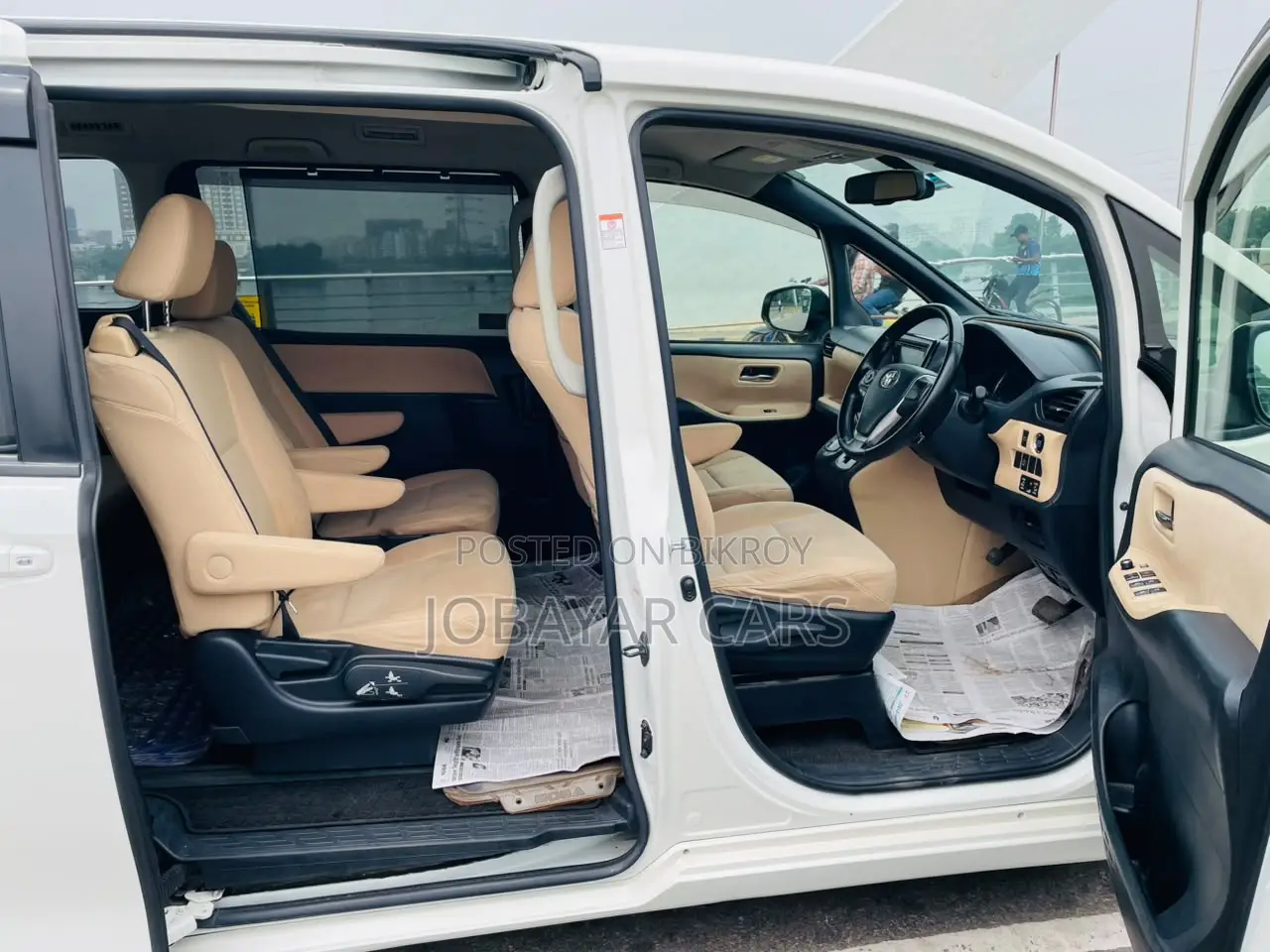 New Toyota Noah 2014 White