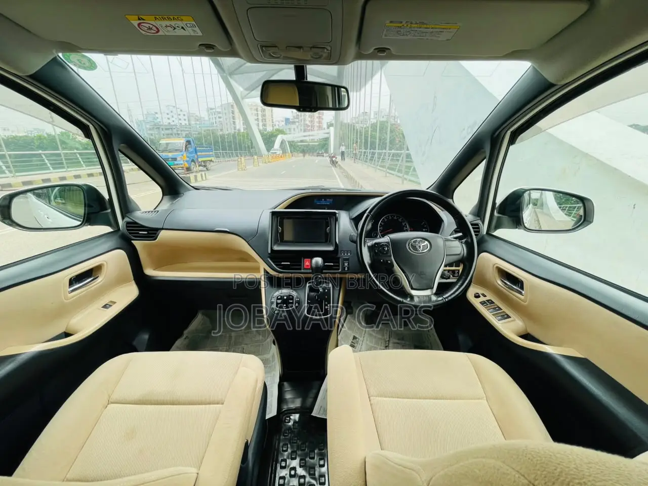 New Toyota Noah 2014 White