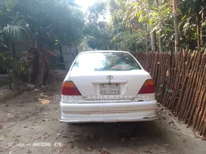 Toyota Corolla Automatic 1996 White