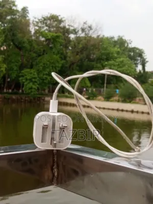 আইফোন চার্জার