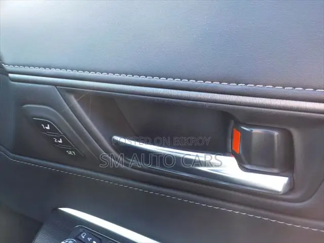 Toyota Harrier 2.5 Hybrid 2021 Gray