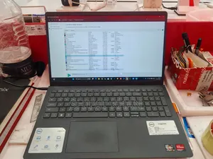 Laptop Dell Inspiron 15 8GB AMD Ryzen 3 SSD 256GB