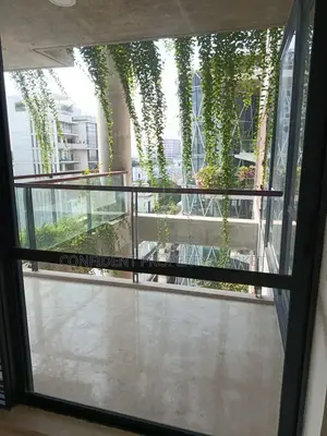 4bdrm Apartment in Baridhara for Sale