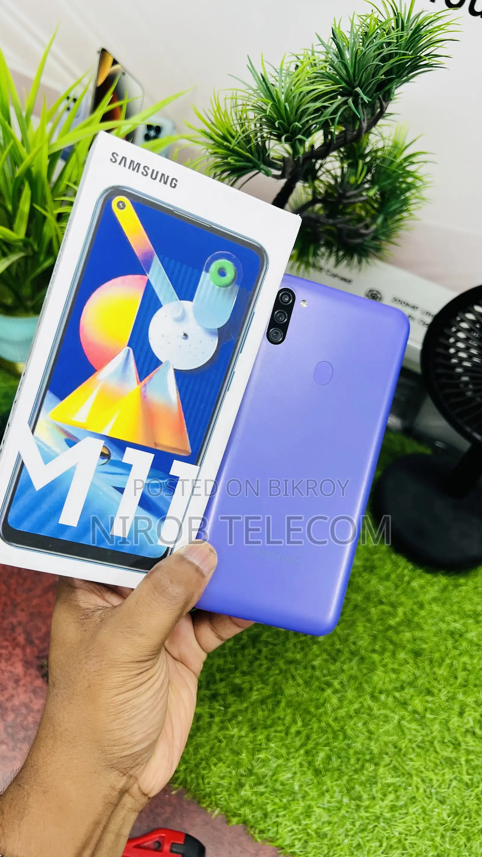 New Samsung Galaxy M11 32 GB Blue