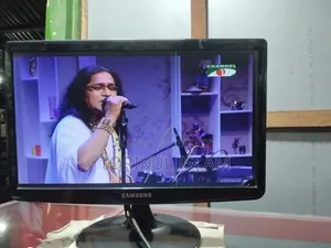স্যামসাং ১৯ ইঞ্চি মনিটর