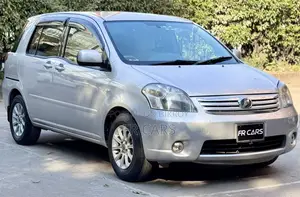Toyota Raum 1.5 FWD 2009 Beige