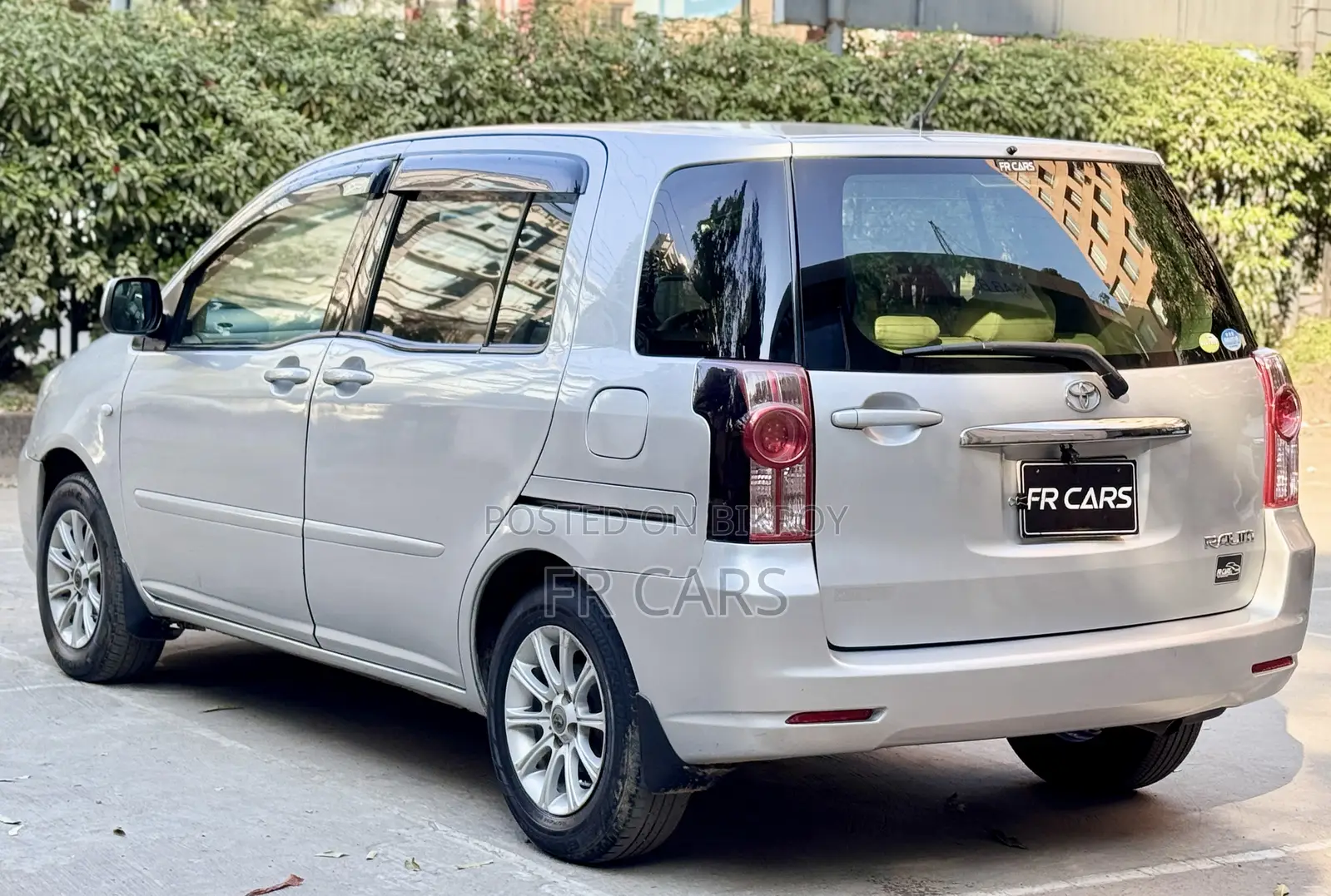 Toyota Raum 1.5 FWD 2009 Beige