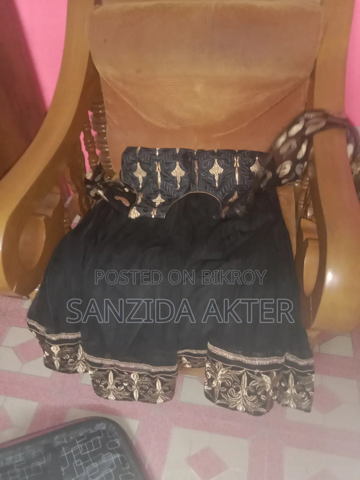 Dress Sell