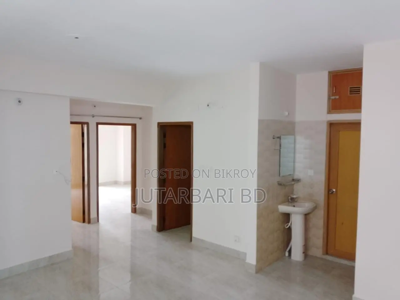 3bdrm Apartment in Sara Abraj, Mohammadpur for Sale
