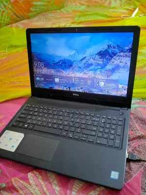 Laptop Dell 3GB Intel SSD 256GB