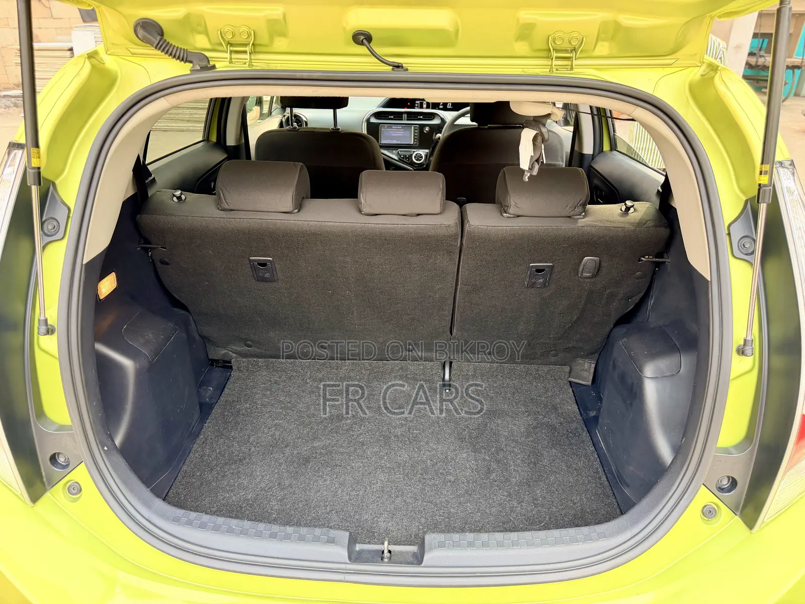 Toyota Aqua 2018 Green