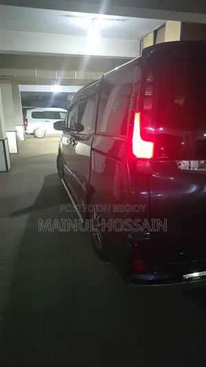 Toyota Noah 2015 Gray