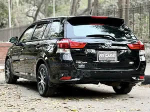 Toyota Corolla Fielder 1.5 Hybrid FWD 2019 Black