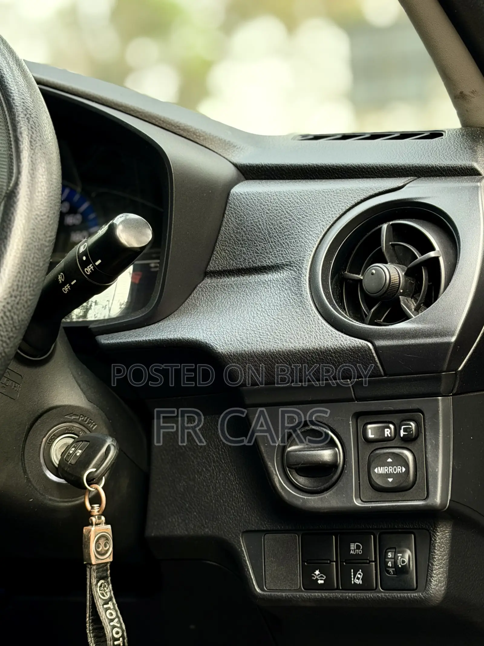 Toyota Corolla Fielder 1.5 Hybrid FWD 2019 Black