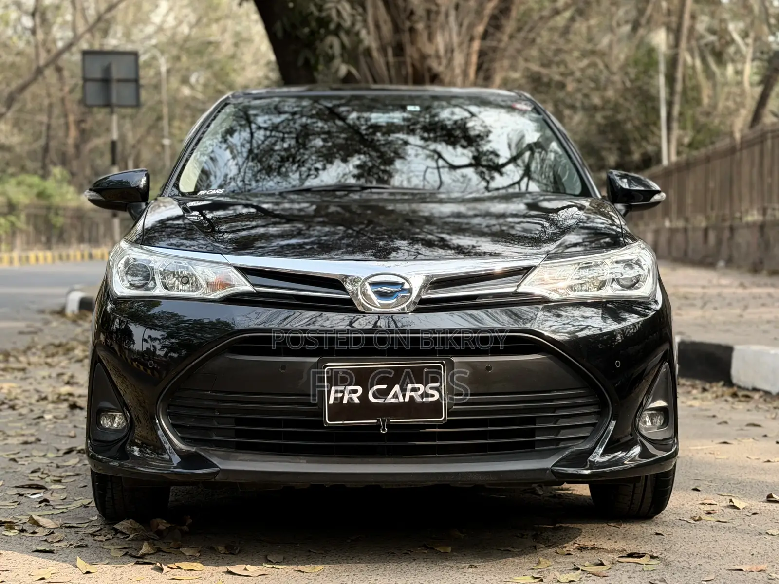 Toyota Corolla Fielder 1.5 Hybrid FWD 2019 Black