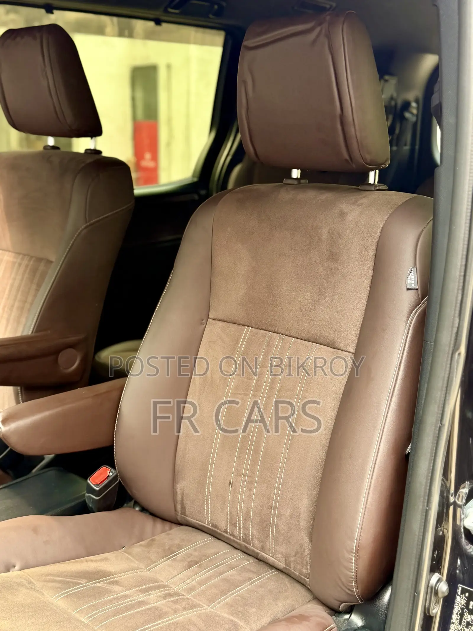 Toyota Esquire 1.8 FWD Hybrid (7 Seater) 2017 Purple