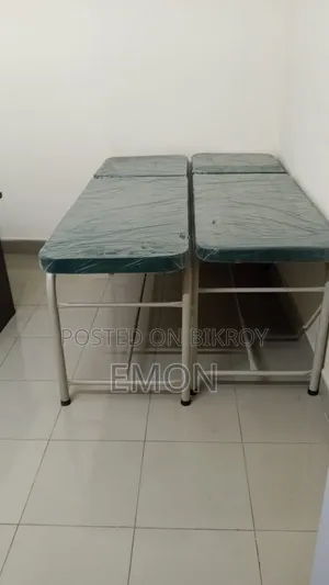 রোগী দেখার বেড