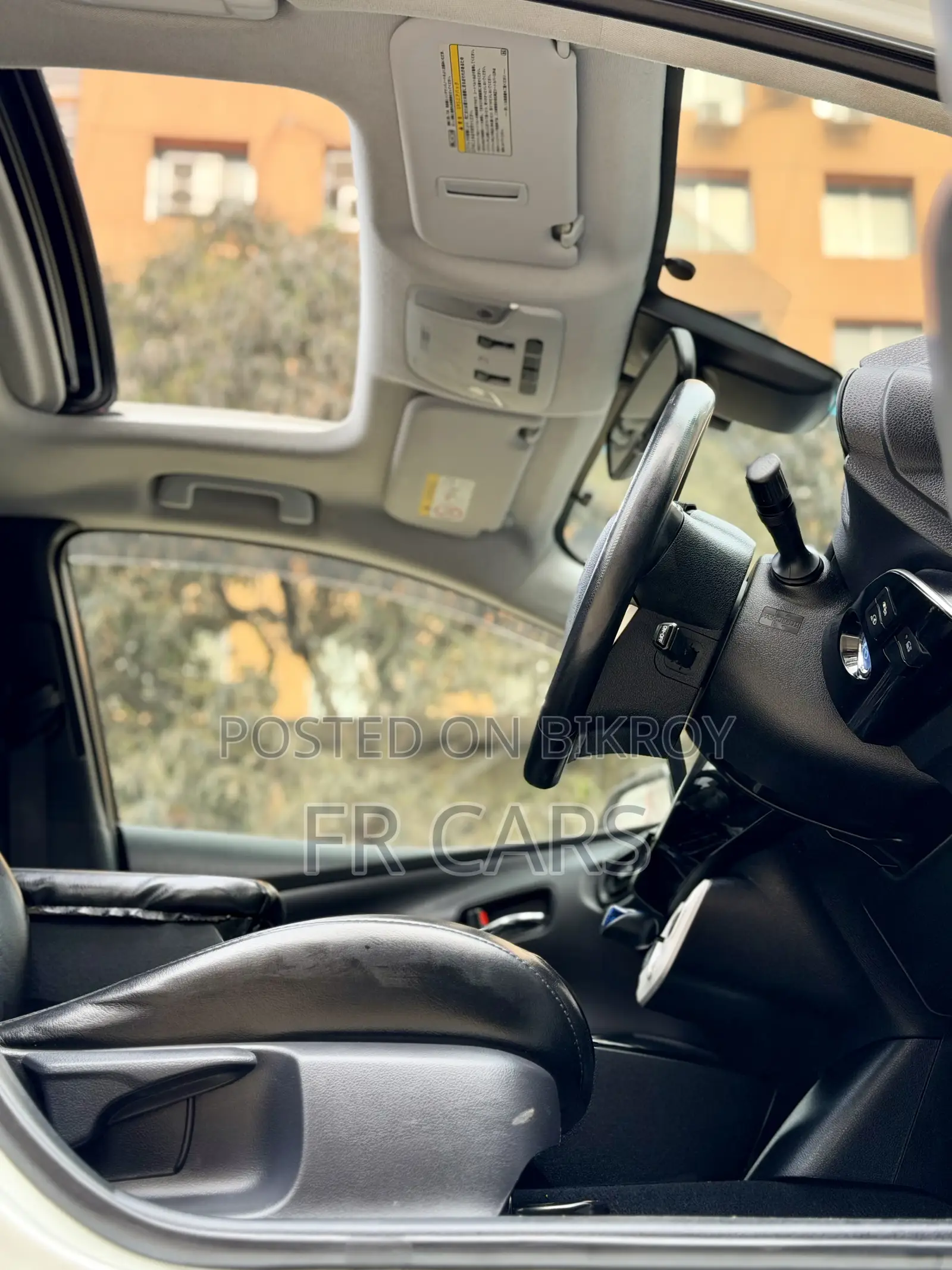 Toyota Prius Four Touring 2018 Pearl