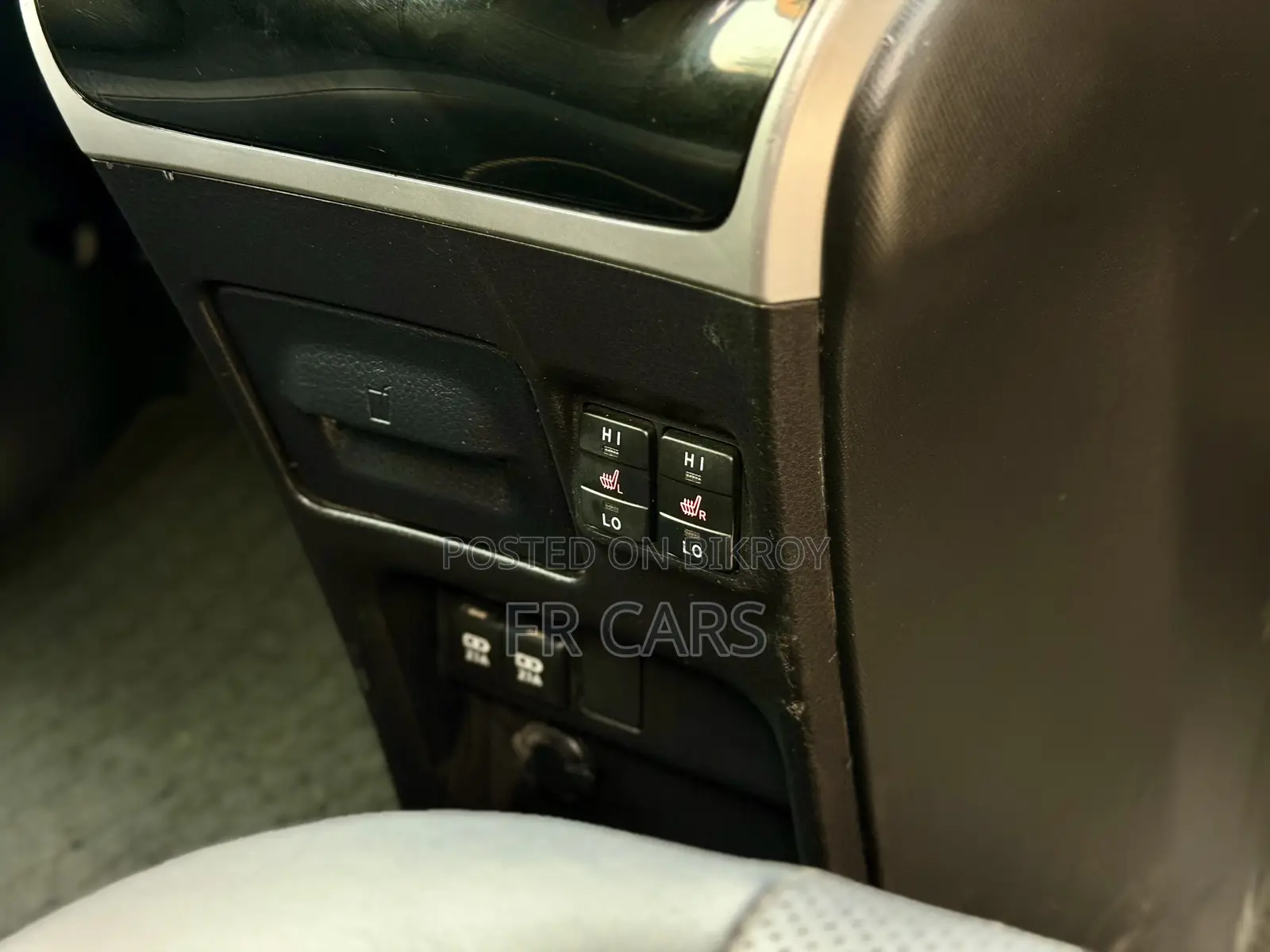 Toyota Esquire 1.8 FWD Hybrid (7 Seater) 2018 Black