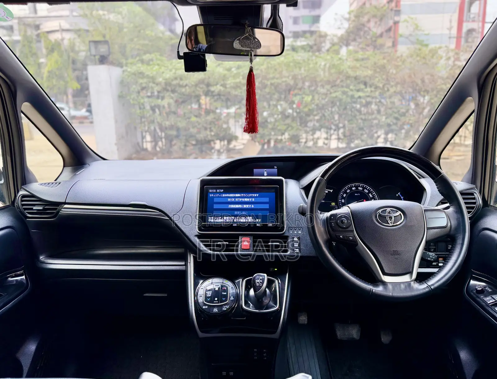 Toyota Esquire 1.8 FWD Hybrid (7 Seater) 2018 Black