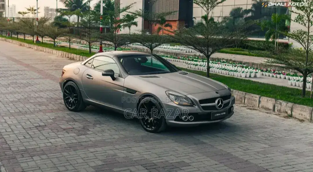Mercedes-Benz SLK-Class 2017 Gold