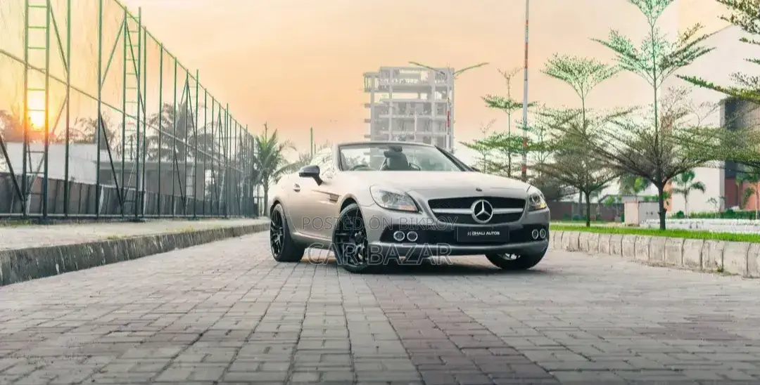 Mercedes-Benz SLK-Class 2017 Gold