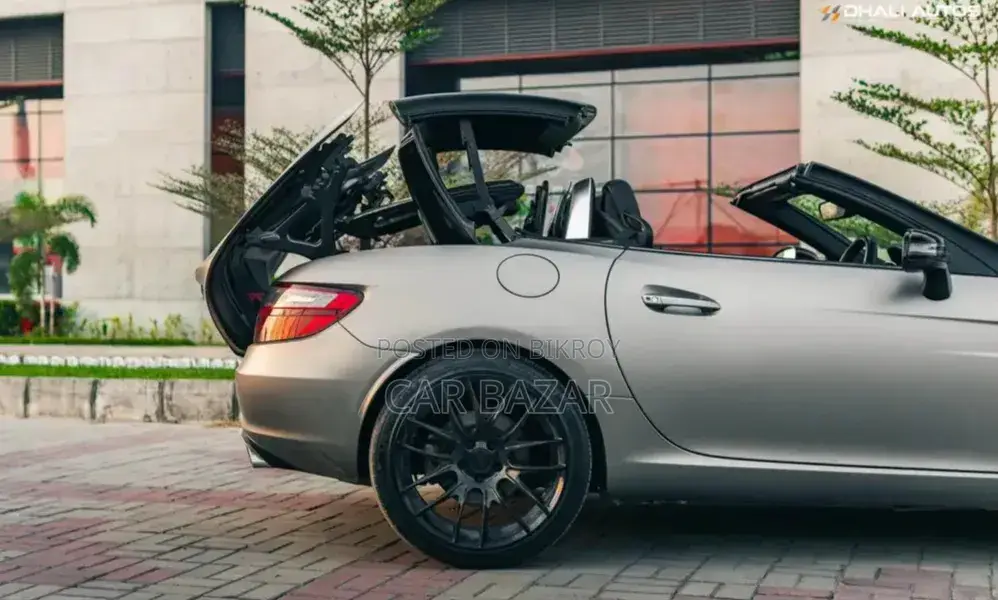 Mercedes-Benz SLK-Class 2017 Gold