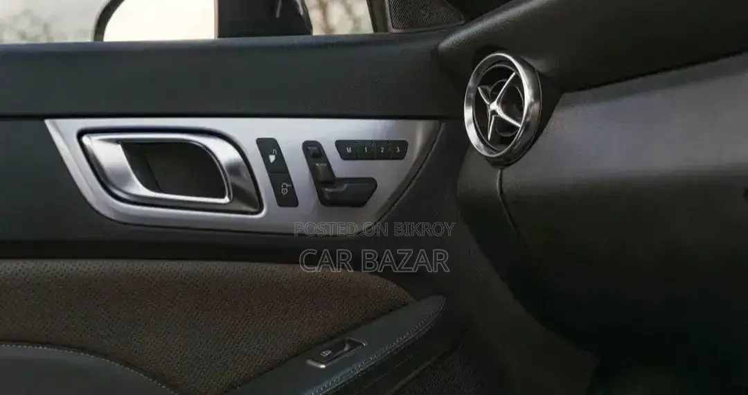 Mercedes-Benz SLK-Class 2017 Gold