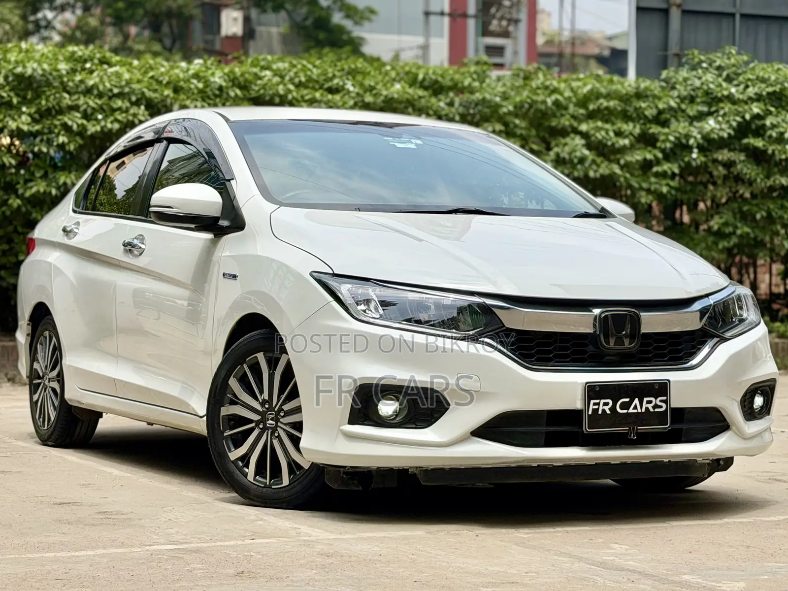 Honda Grace 1.5 Hybrid FWD 2018 Pearl
