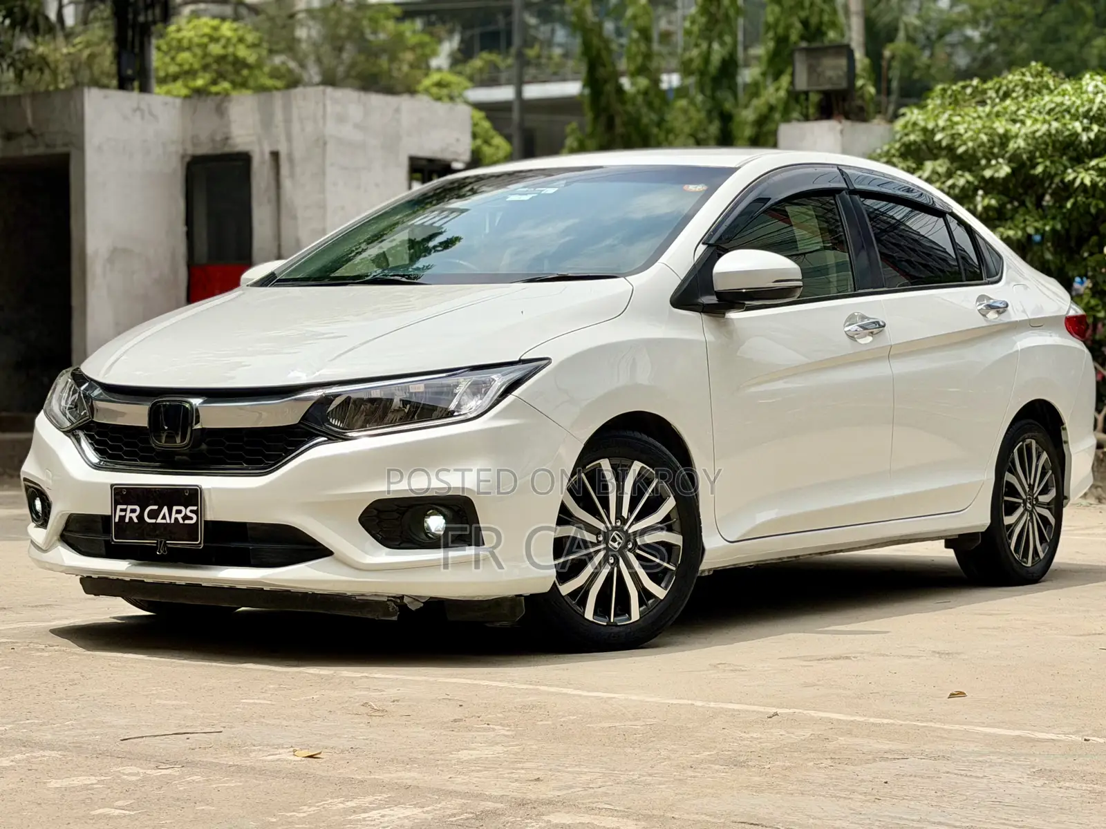Honda Grace 1.5 Hybrid FWD 2018 Pearl