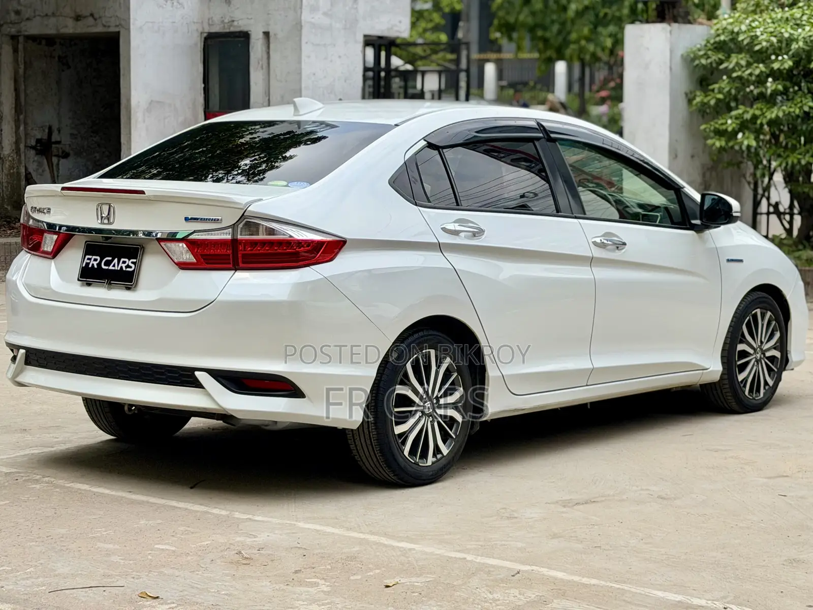 Honda Grace 1.5 Hybrid FWD 2018 Pearl